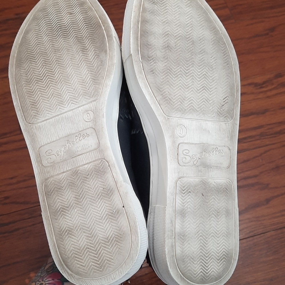 Seychelles Laser Cut Wheelhouse Slip On Sneakers - Picture 4 of 6